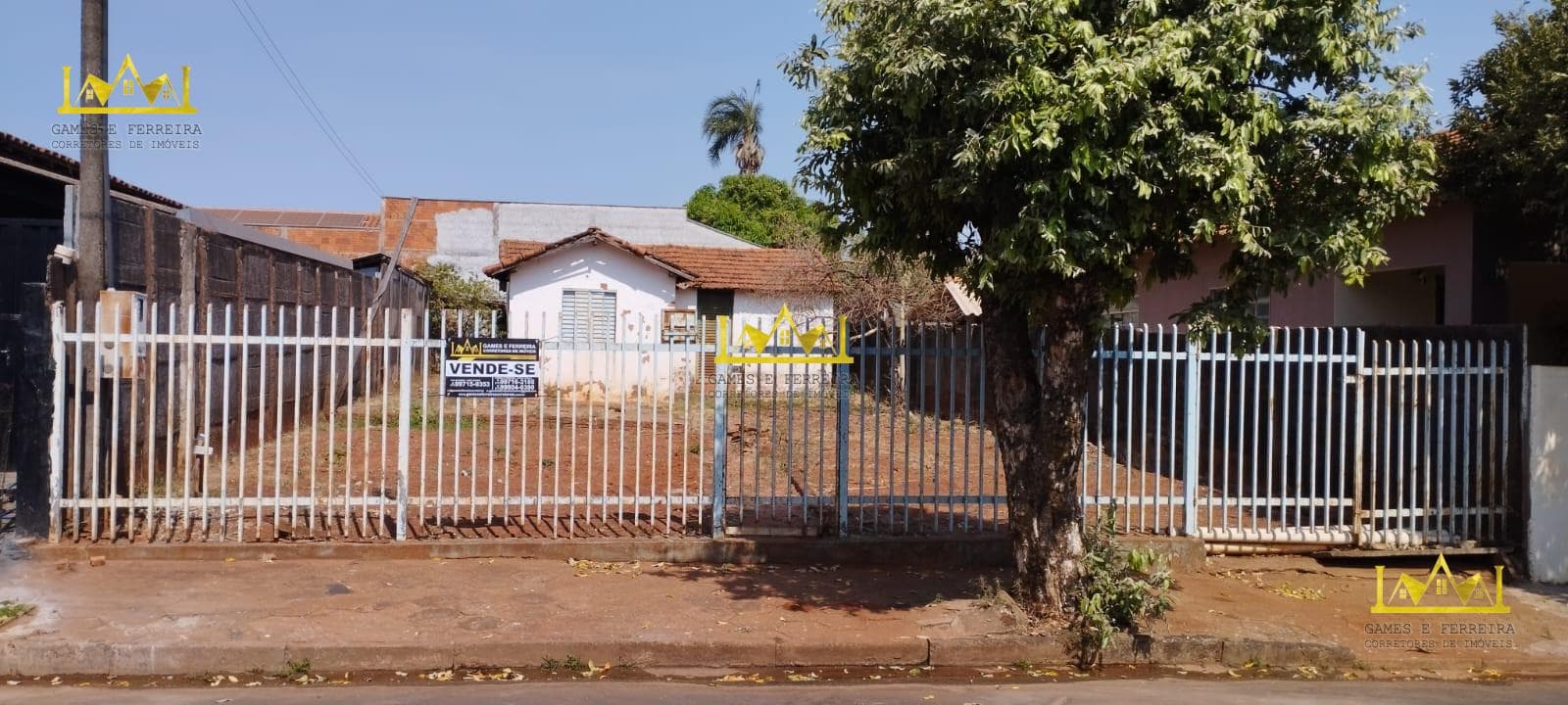 Casa Simples com Grande Quintal a Venda em Américo de Campos