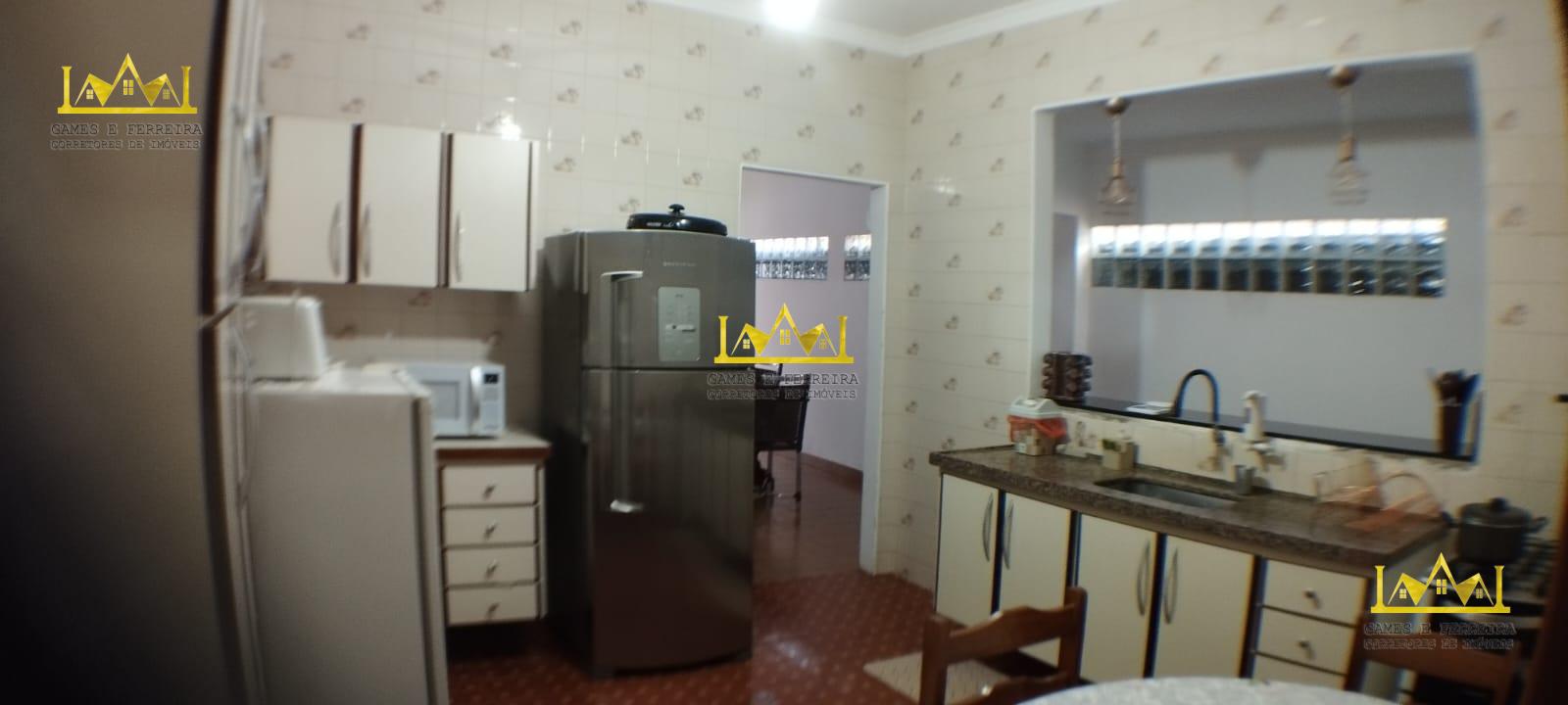 Casa a venda no município de Américo de Campos