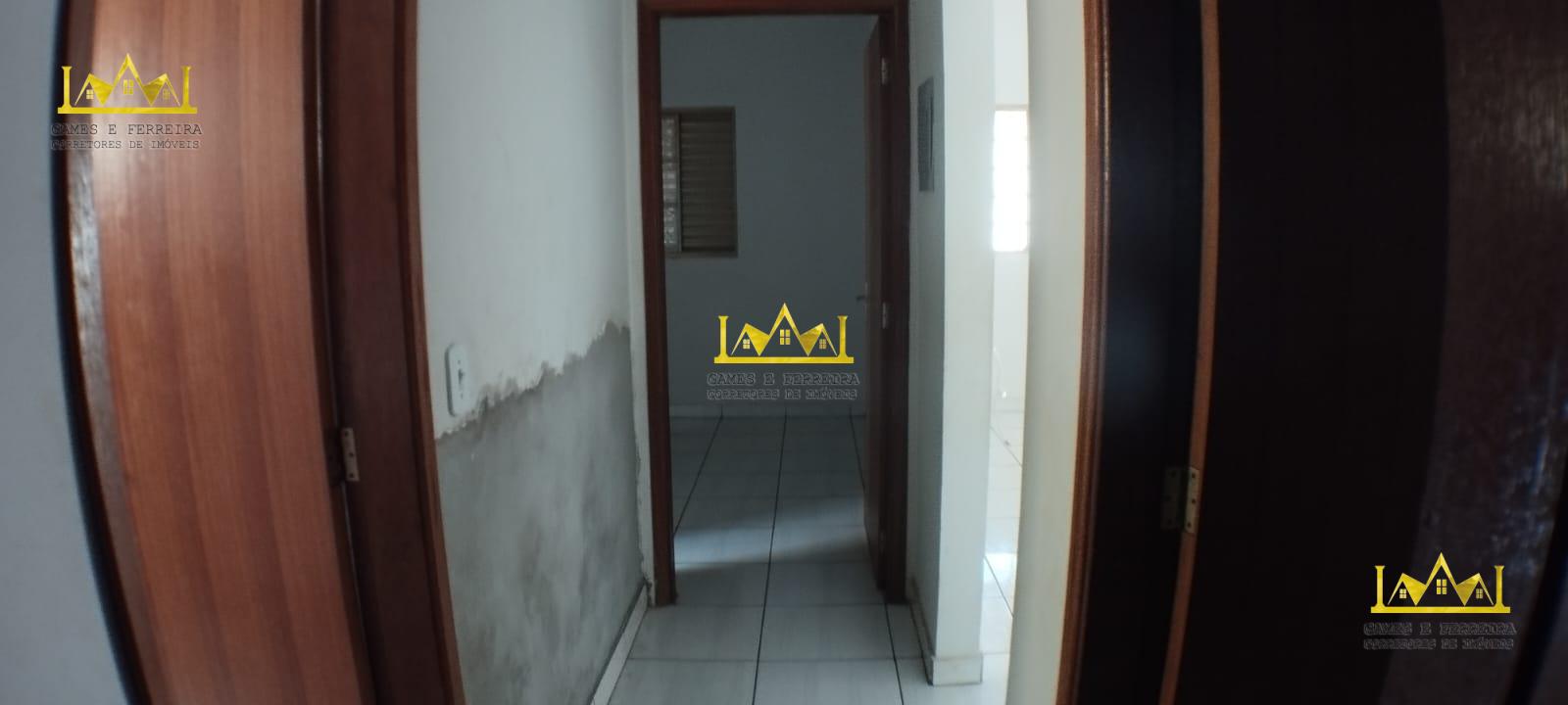 Casa a venda na cidade de Américo de Campos
