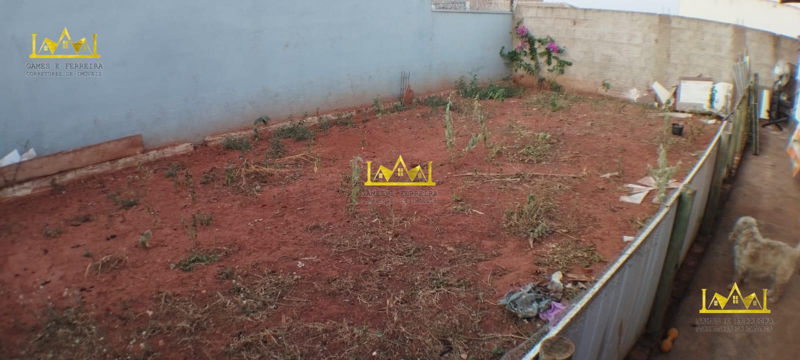 Casa a venda na cidade de Américo de Campos